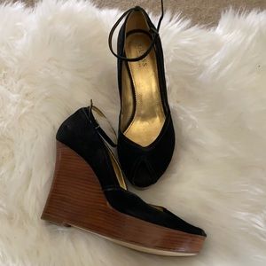 Guess open toe